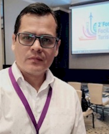 Rafael Ueno 1 Rafael Ueno